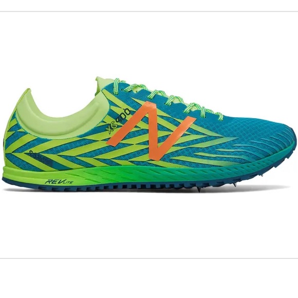 COPY - NWT New Balance Silent Hunter running shoes w/ detachable cleats / Size 5 - Picture 1 of 15